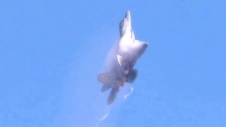 F22 Raptor Defies Gravity  Amazing Maneuvers [upl. by Antonella]