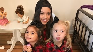 DOES JENNA ORTEGA HAVE A BOYFRIEND QampA  ForEverAndForAva [upl. by Cairns]