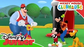 Mickey Mouse Clubhouse  Fixing Petes Bike  Official Disney Junior Africa [upl. by Notsnarc127]