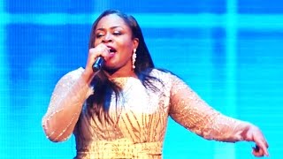 Caminho no Deserto  Way Maker  ● Sinach [upl. by Town326]