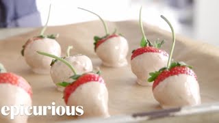 How to Make 3Ingredient ChocolateDipped Strawberries [upl. by Coussoule]