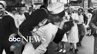 US sailor kissing nurse in famous WWII photo dies [upl. by Soll965]