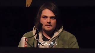 Sweet interaction between Gerard Way and father of a teenage fan [upl. by Grethel]