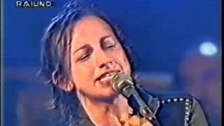 Gianna Nannini live 1993 Bello e impossibile [upl. by Nailliw]