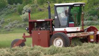 Freeman 280 SelfPropelled Baler [upl. by Ardnac]