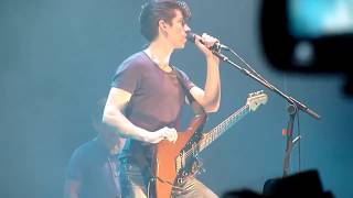 Arctic Monkeys  Mardy Bum Semiacoustic  live at O2 Arena London  30102011 [upl. by Perrie]