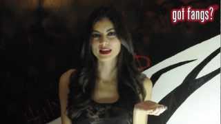 Retractable Fangs HOW TO w LeeAnna Vamp  Got Fangs [upl. by Gomez]