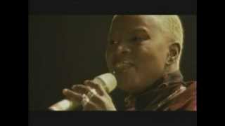 Angelique Kidjo performs Malaika Live English Subtitles [upl. by Bridge396]