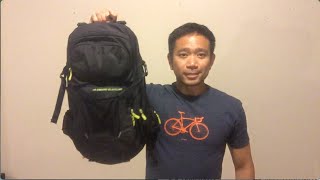 Evoc FR Enduro Blackline 16L Review In Depth and Compared to Camelbak [upl. by Hillyer882]