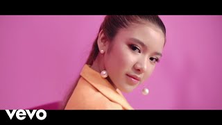 Tiara Andini  Gemintang Hatiku Official Music Video [upl. by Hinson]