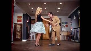 Le mambo de Brigitte Bardot et Dario Moreno dans « Voulezvous danser avec moi  » 1959 [upl. by Inat]