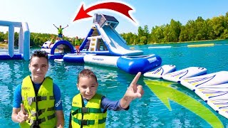 NOUVEAU PARC AQUATIQUE GONFLABLE AQUAPARK BELUGA  Water Park 100 Fun [upl. by Mikal149]